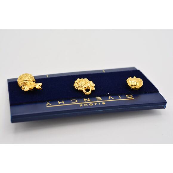 Givenchy Vintage Logo Pin Lapels Tac Set 4G Logo Fruit Grapes Apple Signed BinAJ - Picture 7 of 12